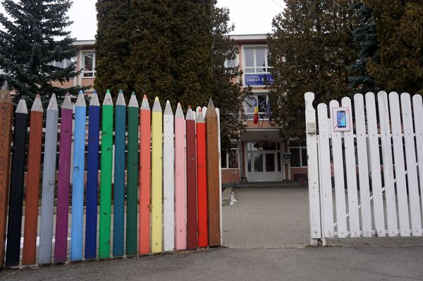 A tanítás felfüggesztése a gyerekekre vonatkozik