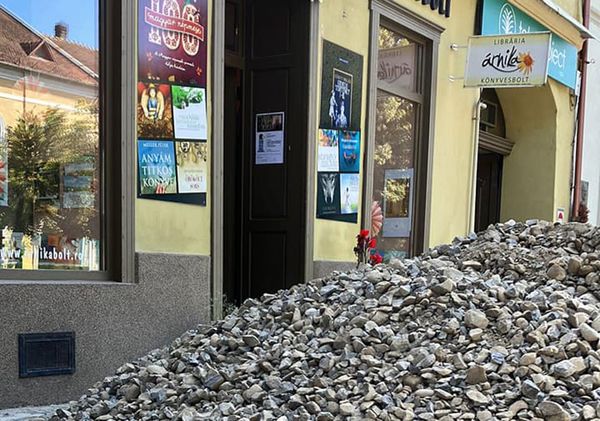 Mi egyébként nyitva vagyunk!