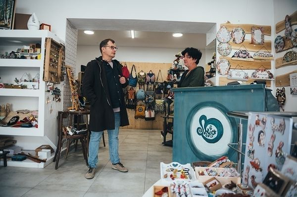 Bíbelődő: ez a bolt egy ajándék