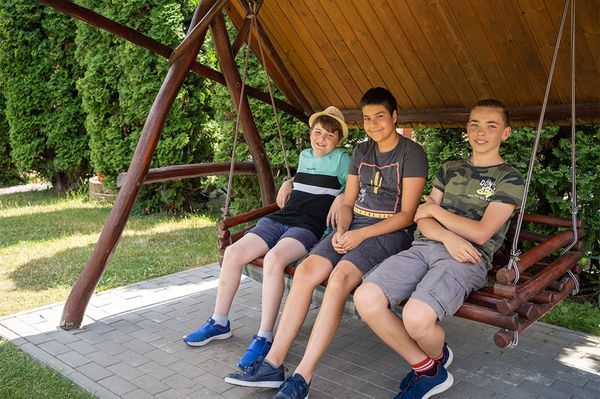 Anyuka sem a nyelvtannal kezdte