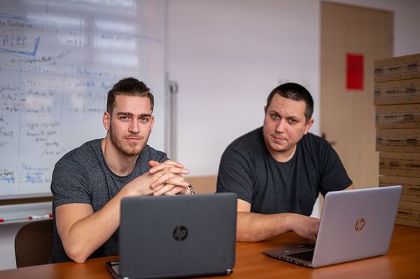 Miért vegyél székely srácoktól vállalati szoftvert?