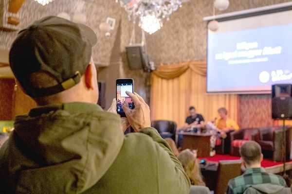 Az erdélyi sajtó a hatalom árnyékában