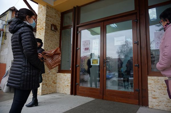 Nem tapasztaltak mellékhatást a városi oltóközpontban