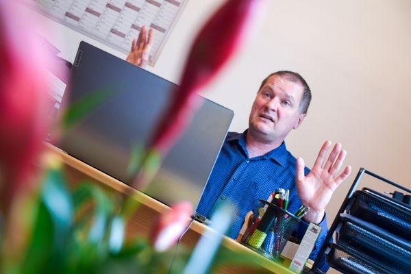 Nem a város pénzét táncolják el, a Ferrarira kell a pénz