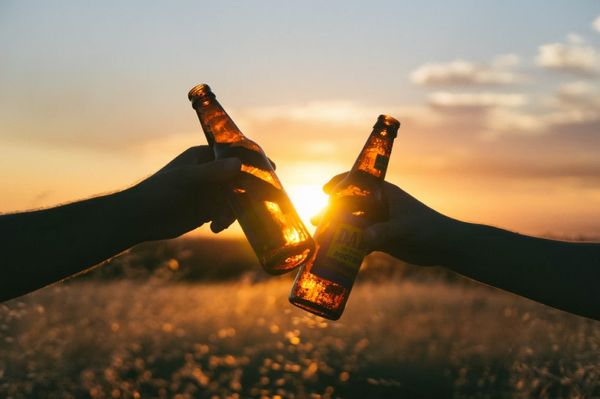 Italt loptak egy udvarhelyi esztenáról