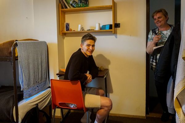 Atyavilág, beköltöztem a Református Diákotthonba!