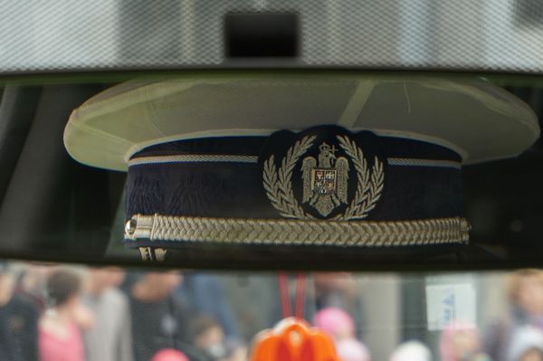 Majdnem ezer jogsival kevesebb