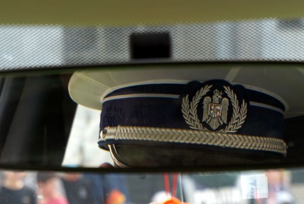 Közel tízezer embert bírságoltak meg