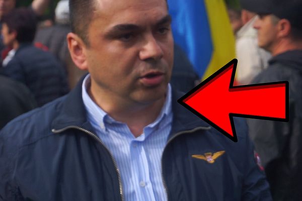 Ő az Úz-völgyi botrány rendezője: Sebastian Cucoş