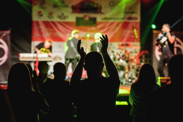 Az egykori X-Faktor zsűrijének koncertjével zárul a Septimia Kupa