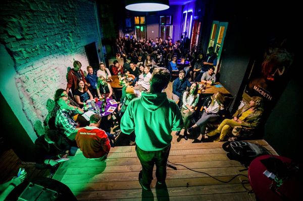 Ha űzöd, vagy csak bírod a slam poetryt