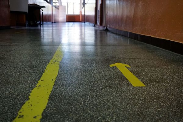 Mégsem zár be három napra minden tanintézmény