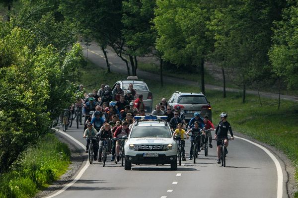 Biciklis felvonulás, újratöltve