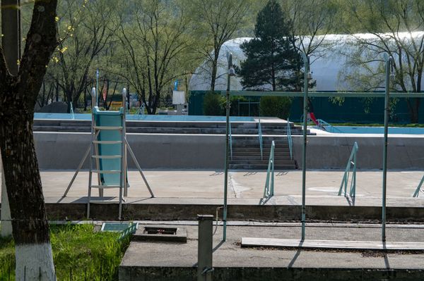 Frissítve: A kormány engedi a strandolást, az időjárás nem