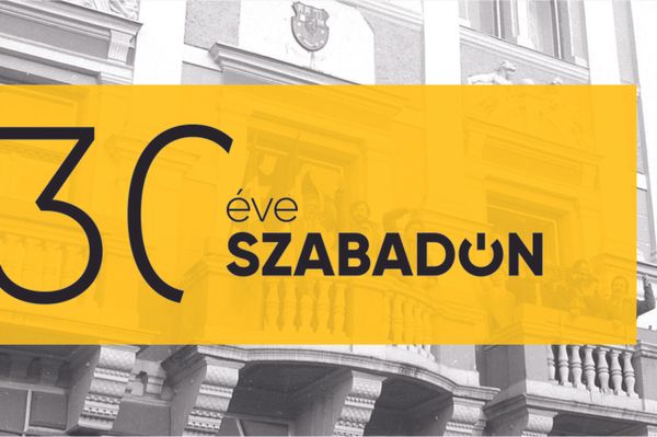 Az udvarhelyi rendszerváltás, okostelefonon
