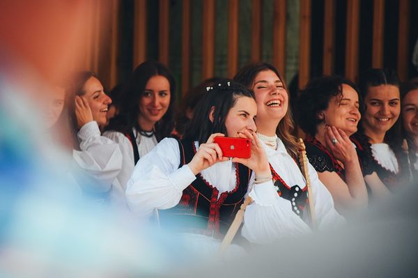 A székely ruhát már kivasaltad? Hogyhogy minek?