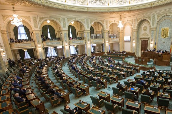 Kiutazták magukat a szenátorok