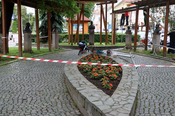 Bezárt a szoborpark