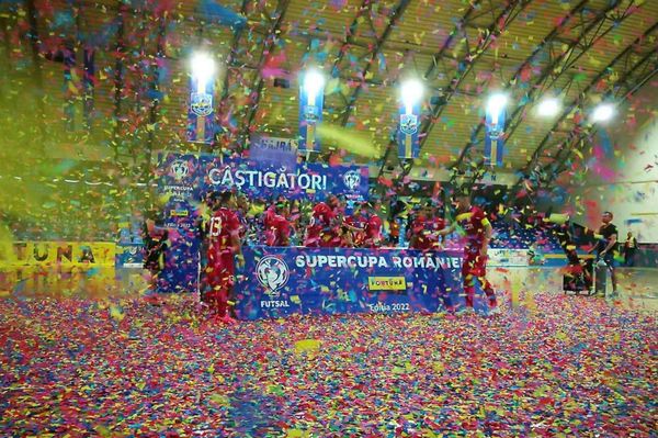 Udvarhelyen triplázott Galac