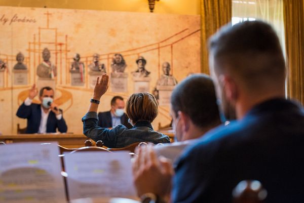 A télre és néhány fejlesztésre készül a városháza