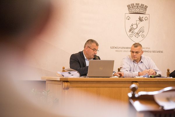 Élő közvetítés a szeptemberi tanácsülésről