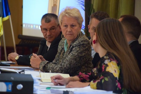 Nehezen, de végül átment a helyi adók kiigazítása