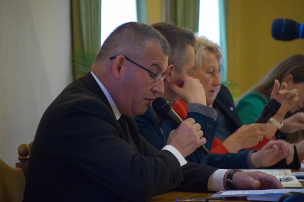 Hétszámjegyű hitelt venne fel a város