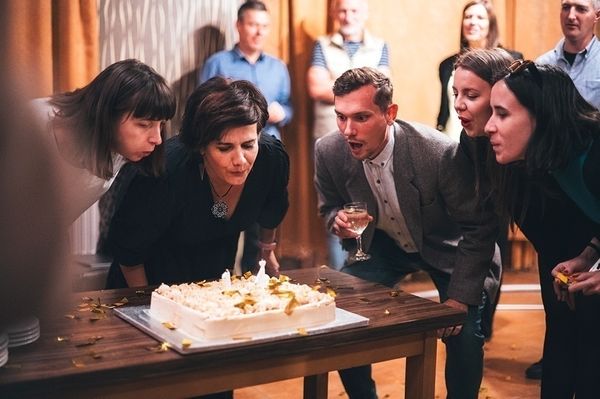 Újságírósdit játszani a tortahegyeken is túl