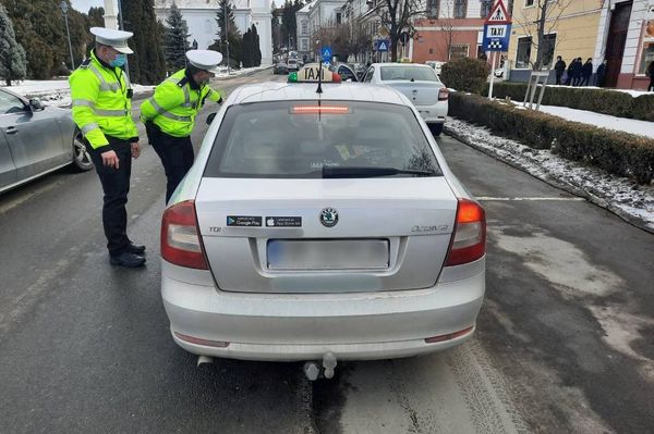 Hatezer lejre büntették a taxisokat