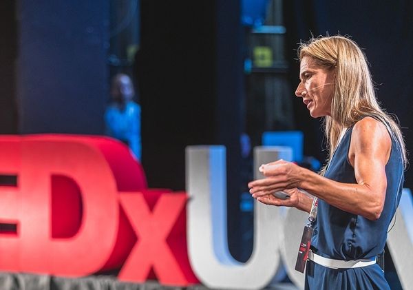 Egész nap koplalsz, majd este 11 után beborulsz a hűtőbe?