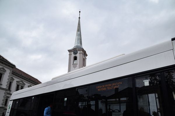 Szeretnél e-busszal bejárni a városba, ki a faluba?