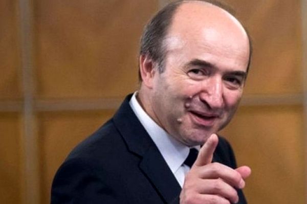 Marad az igazságügyminiszter