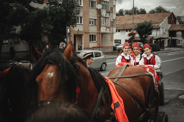 Szüreti bál lesz Udvarhelyen, ahogy falun szokták