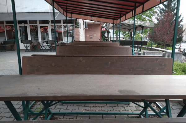 Mégsem sörözöl még a vendéglők teraszán