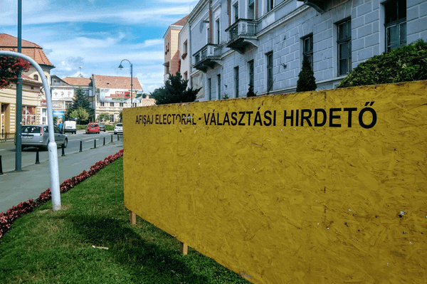 Kezdődik a választási kampány