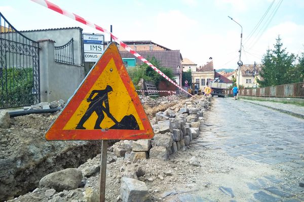 Jelentés a frontról, utcáról utcára