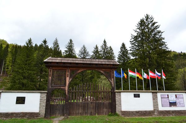 Úzvölgye: naponta akcióznak, vasárnap tiltakozni hívnak