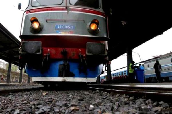 Kétéves gyermeket ütött el a vonat