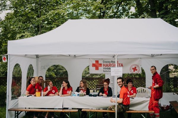 Lázat mérnek a piacon