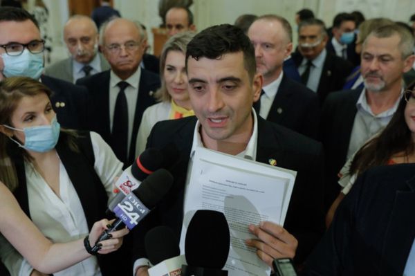 Kormányválság: sztrájkol az AUR, sürget az USR-Plus