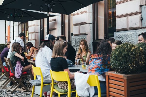 Még egyszer leterítik a szőnyeget