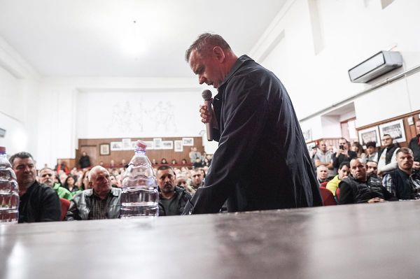 Ön mit mondana a gyerekének szenátor úr? - teljes fórum videó