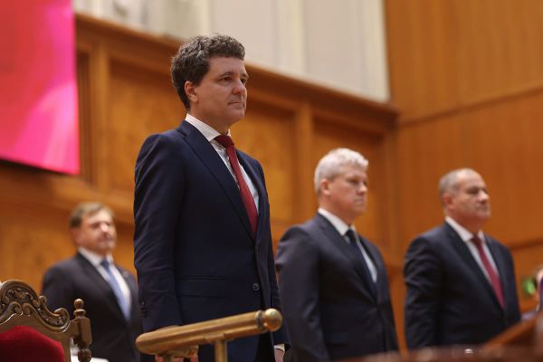 Nicușor Dan letette a hivatali esküt