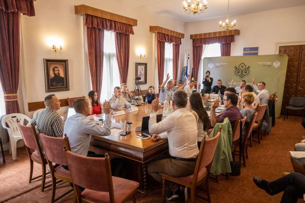 Dupláztak a tanácsosok: Székelyudvarhely hitelből tolja túl