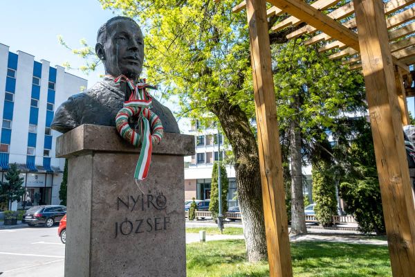 Hadjárat az udvarhelyi szobrok és utcanevek ellen