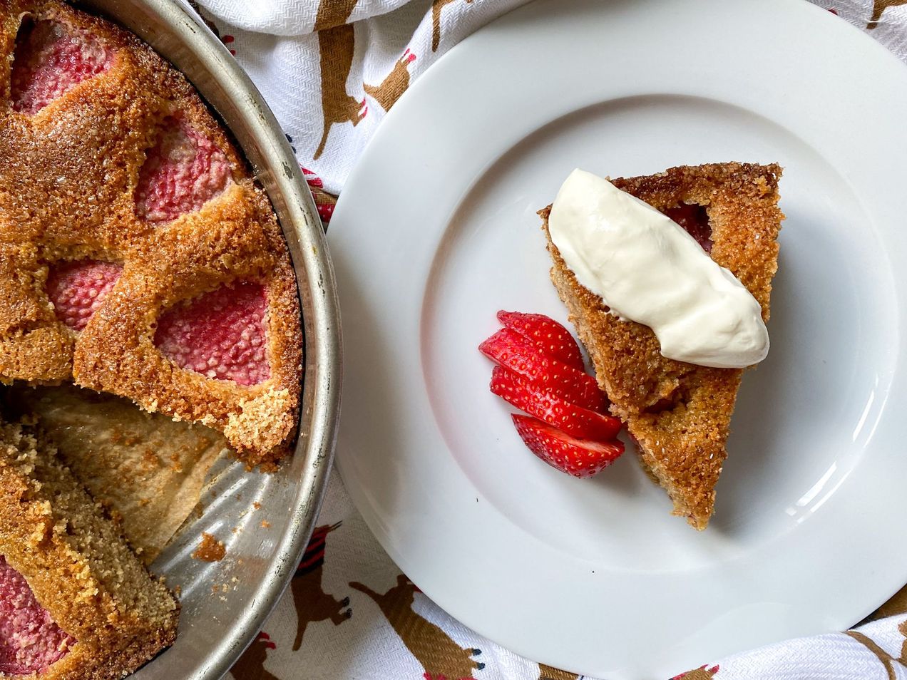 A spelt strawberry torte and the start of summer