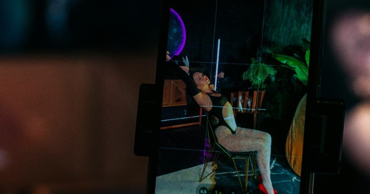 Entre la oferta y la demanda: entendiendo la psicología detrás de los servicios de escorts