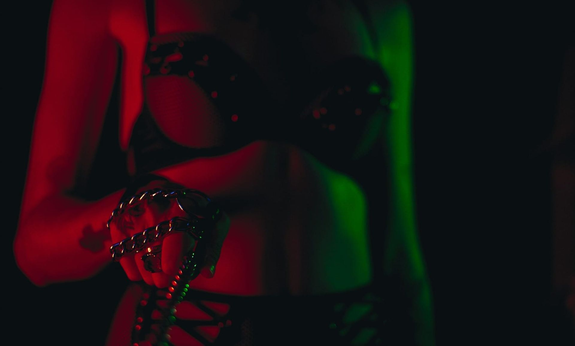 A beginners’ guide to BDSM, according to a dominatrix