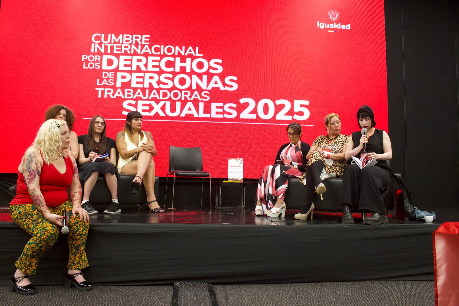 Solo un minuto en la lucha de las p*tas: Primera Cumbre Internacional de Trabajo Sexual