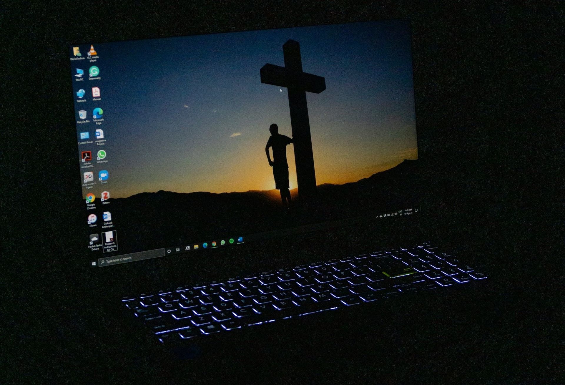 A Fronteira Biométrica: Como a "ECA Digital" (Lei 15.211) do Brasil está desmantelando a segurança do Trabalho Sexual Online